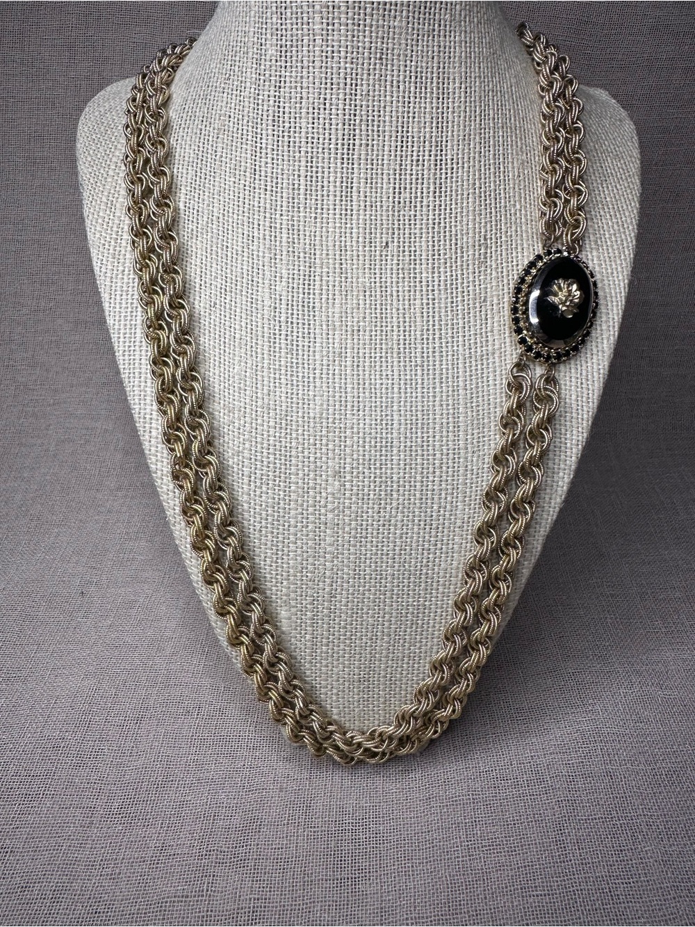 VTG Celebrity NY Black Rose Cameo Multi Strand Bookchain Necklace